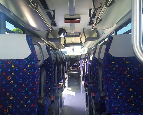 L'interno di uno dei nuovi bus